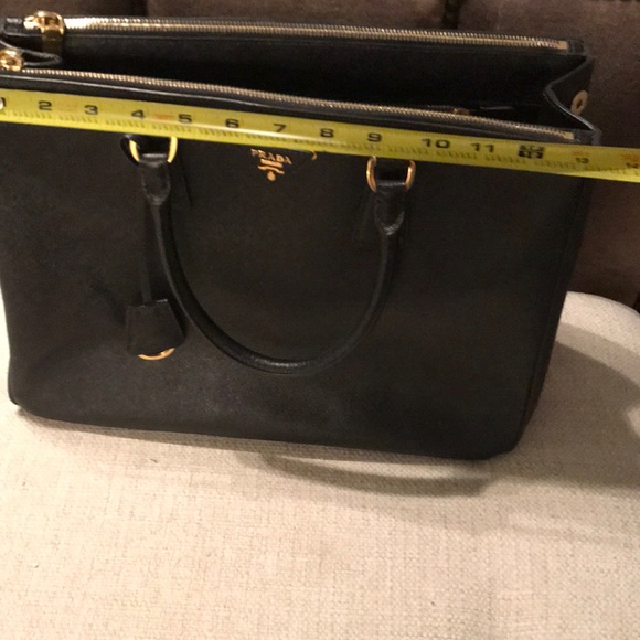 Prada black tote bag - Picture 8 of 8